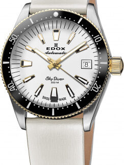 SkyDiver 38 Date Automatic